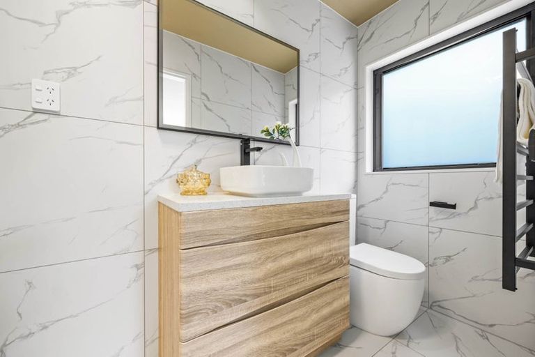Photo of property in 21b Wells Road, Bucklands Beach, Auckland, 2012