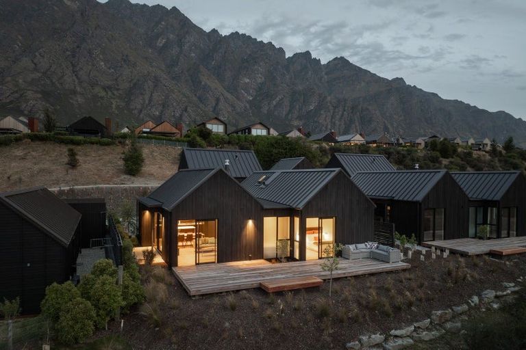 Photo of property in 11 Mckenzies Shute, Jacks Point, Queenstown, 9371