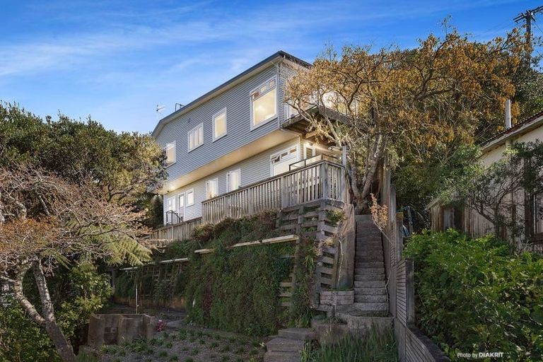 Photo of property in 47 Harbour View Road, Northland, Wellington, 6012