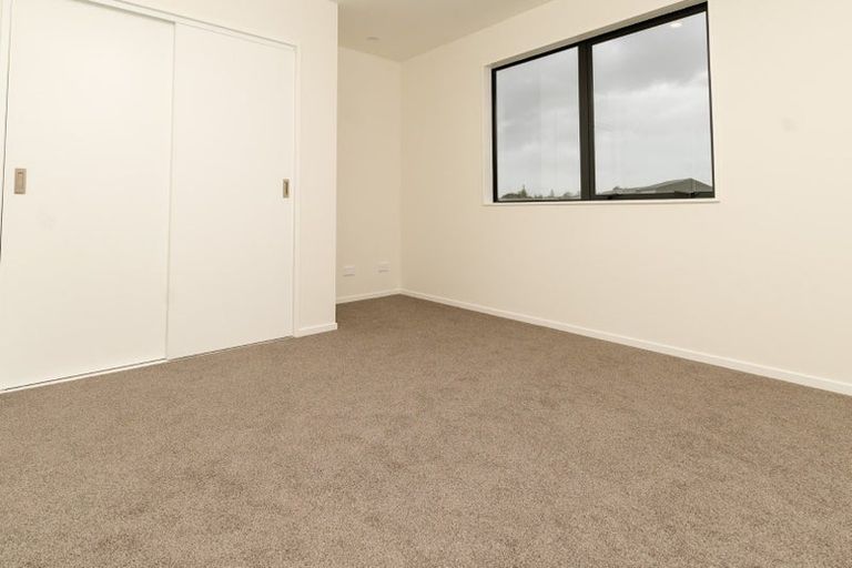 Photo of property in 8/327 Glengarry Road, Glen Eden, Auckland, 0602