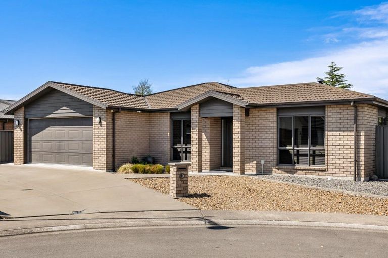 Photo of property in 11 Lewis Way, Poraiti, Napier, 4112