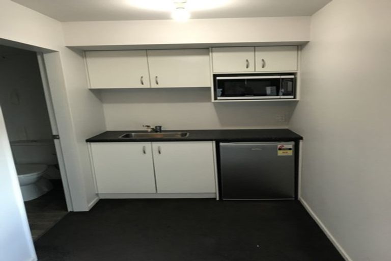 Photo of property in 7u2 Snead Place, Hamilton East, Hamilton, 3216