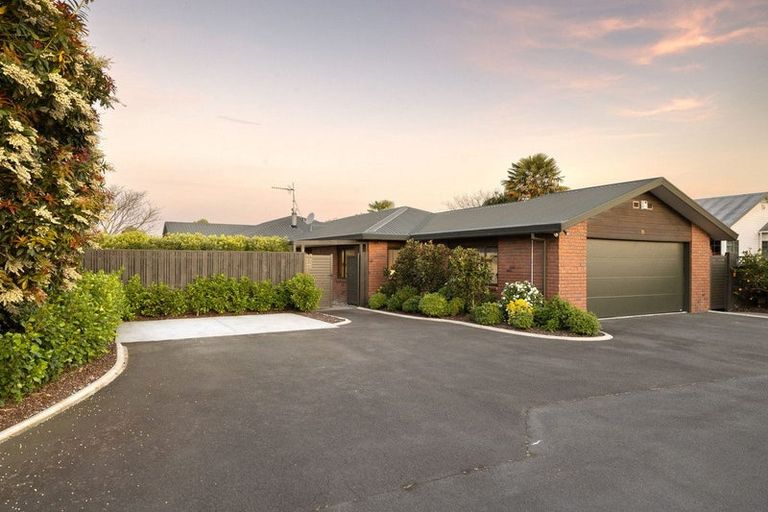 Photo of property in 71 Taylor Street, Cambridge, 3434