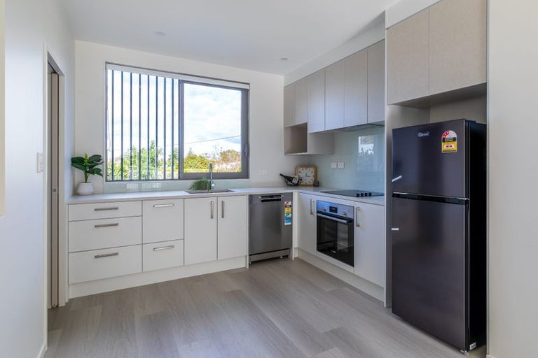 Photo of property in 7/2 Moor Avenue, Te Atatu Peninsula, Auckland, 0610