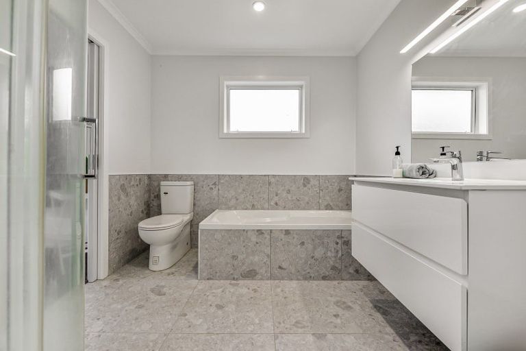 Photo of property in 5a Morrison Crescent, Glenview, Hamilton, 3206