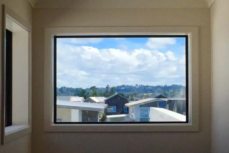 Photo of property in 104 Hobsonville Point Road, Hobsonville, Auckland, 0616