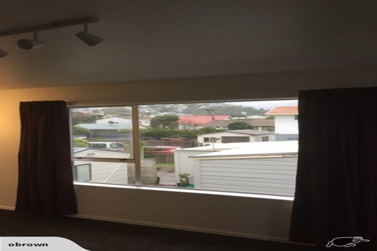 Photo of property in 218u2 Onepu Road, Lyall Bay, Wellington, 6022