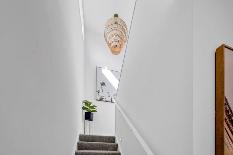 Photo of property in 12a Kauri Street, Merrilands, New Plymouth, 4312