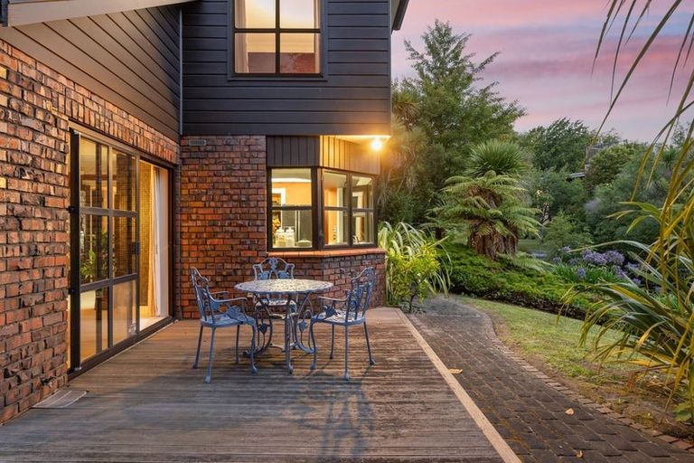 Photo of property in 5 Wood Lane, Fendalton, Christchurch, 8014