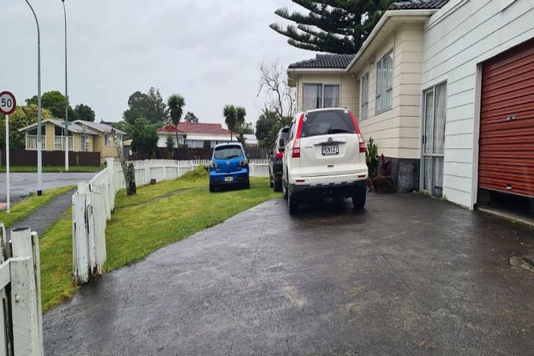 Photo of property in 119 Mahia Road, Wattle Downs, Auckland, 2103