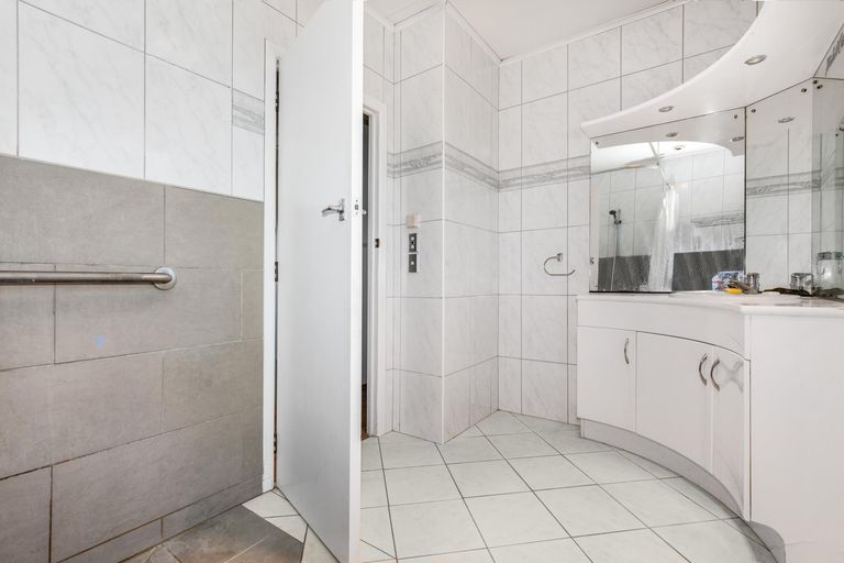 Photo of property in 49 Paerata Road, Pukekohe, 2120