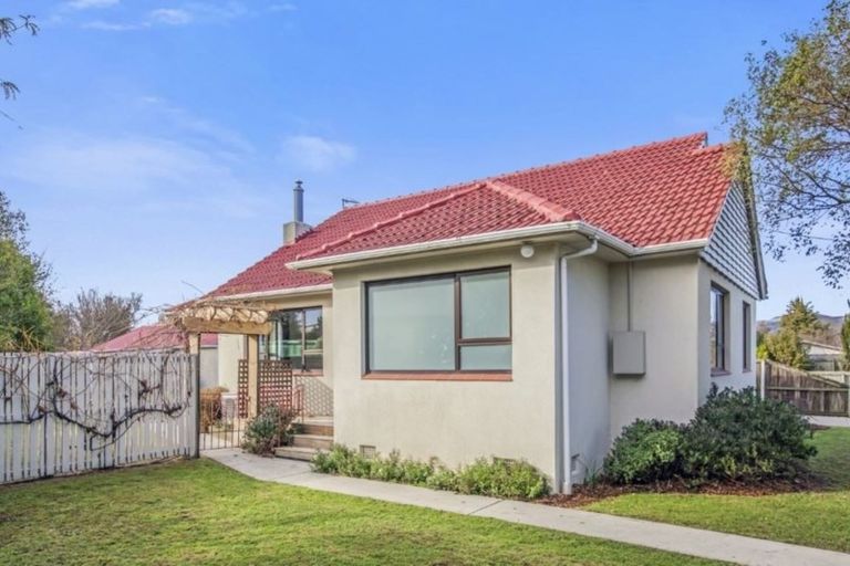 Photo of property in 34 Hillier Place, Spreydon, Christchurch, 8024