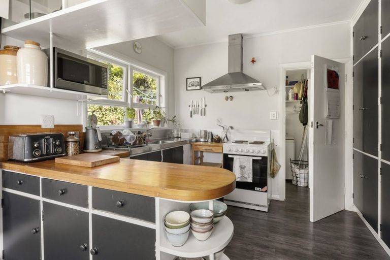 Photo of property in 18 Colville Street, Newtown, Wellington, 6021