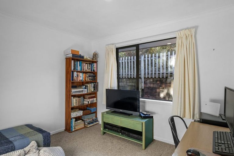 Photo of property in 26 Te Kauri Place, Helensville, 0800