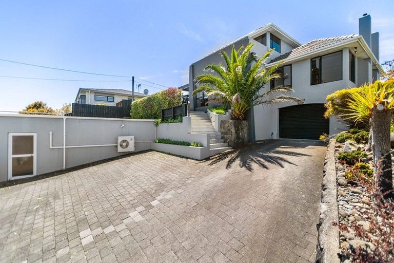 Photo of property in 49 Paynters Avenue, Strandon, New Plymouth, 4312