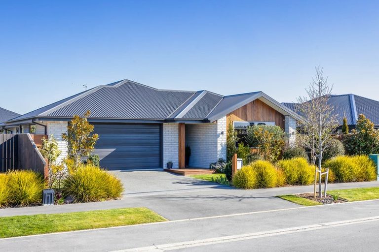 Photo of property in 20 Collier Drive, Halswell, Christchurch, 8025