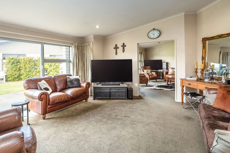 Photo of property in 132 Guy Street, Dannevirke, 4930