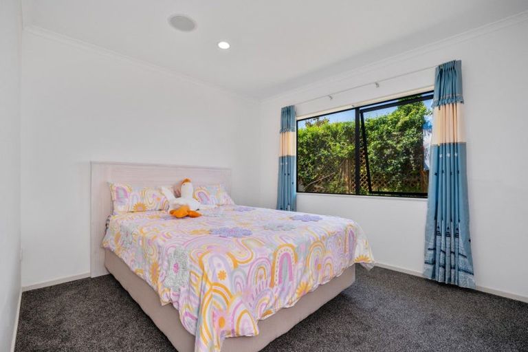 Photo of property in 14 Meadowviews Drive, Welcome Bay, Tauranga, 3112