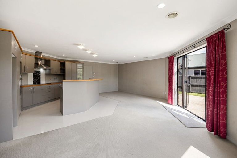 Photo of property in 6 Westbury Mews, Huntington, Hamilton, 3210