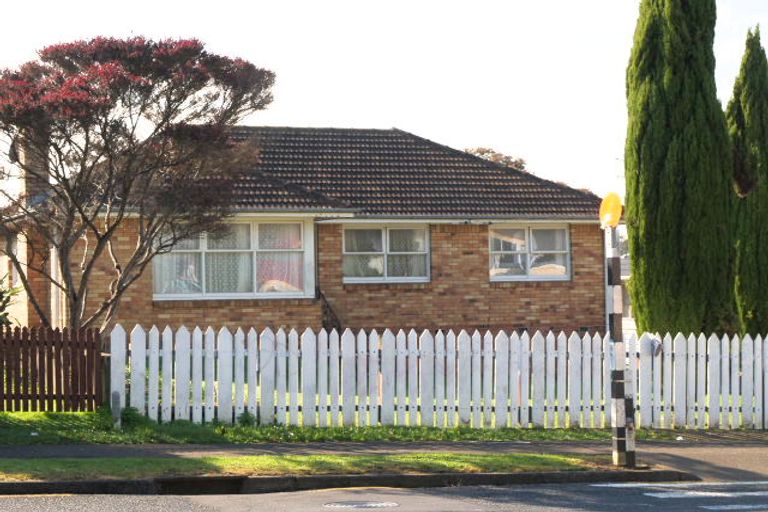 Photo of property in 134 Robertson Road, Mangere East, Auckland, 2024
