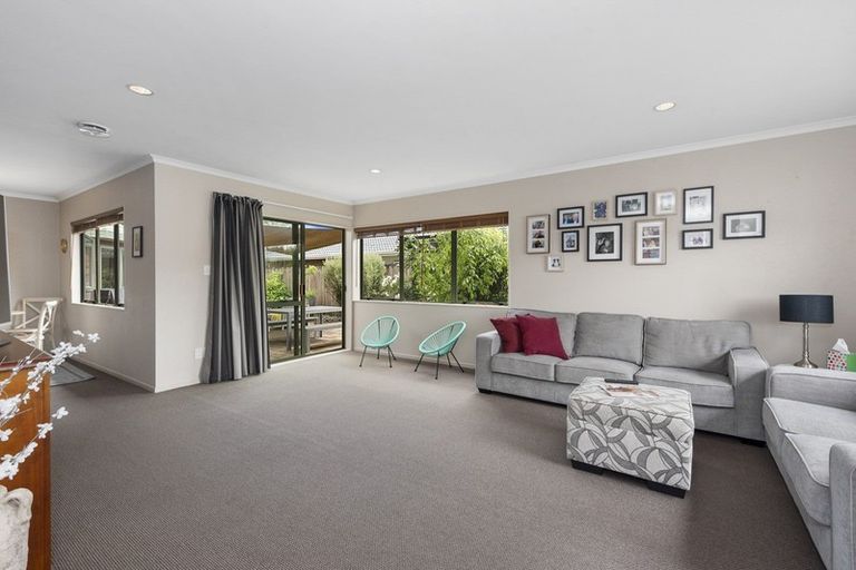 Photo of property in 32 Bramley Drive, Rototuna, Hamilton, 3210