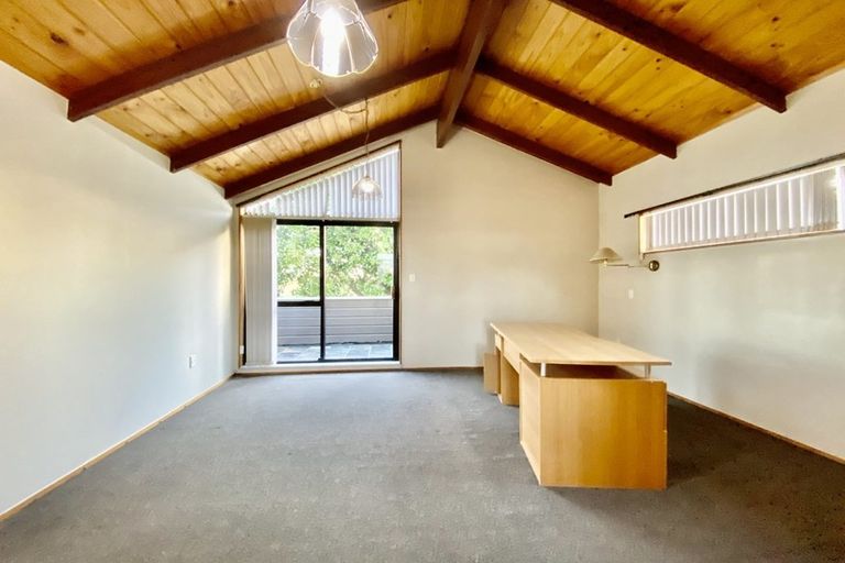 Photo of property in 71 Derbyshire Lane, Karaka, Papakura, 2580