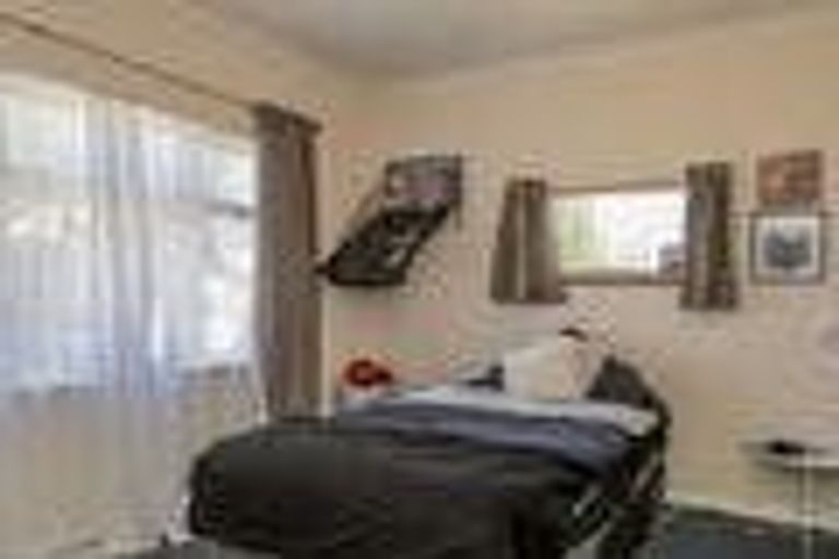 Photo of property in 27 Wilton Street, Levin, 5510
