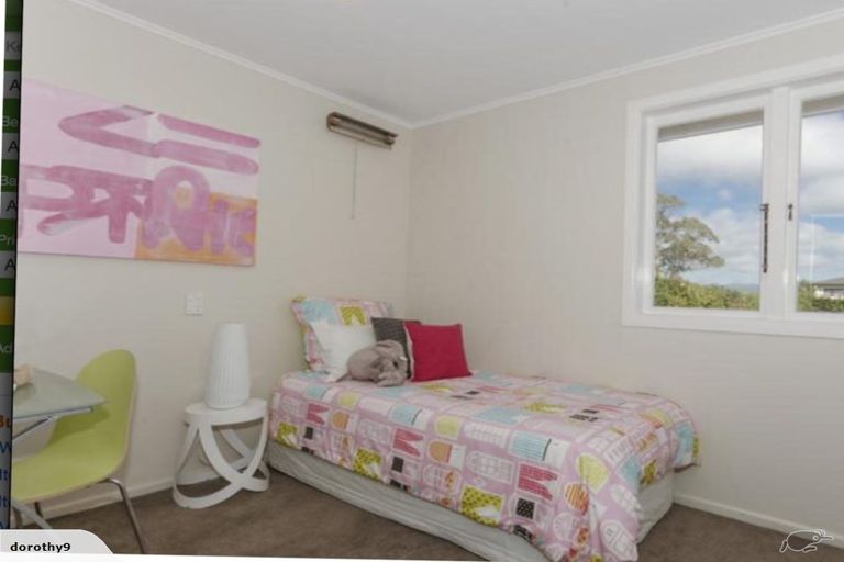 Photo of property in 19 Mackenzie Street, Te Atatu South, Auckland, 0610