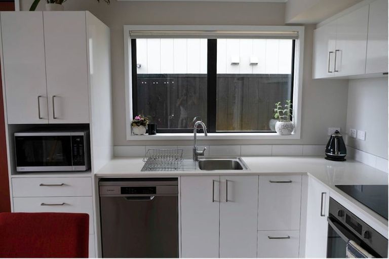 Photo of property in 10 Raranga Lane, Hobsonville, Auckland, 0616