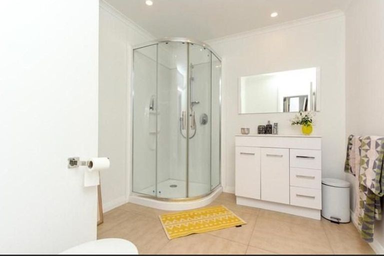 Photo of property in 12 Tamar Street, New Plymouth, 4310