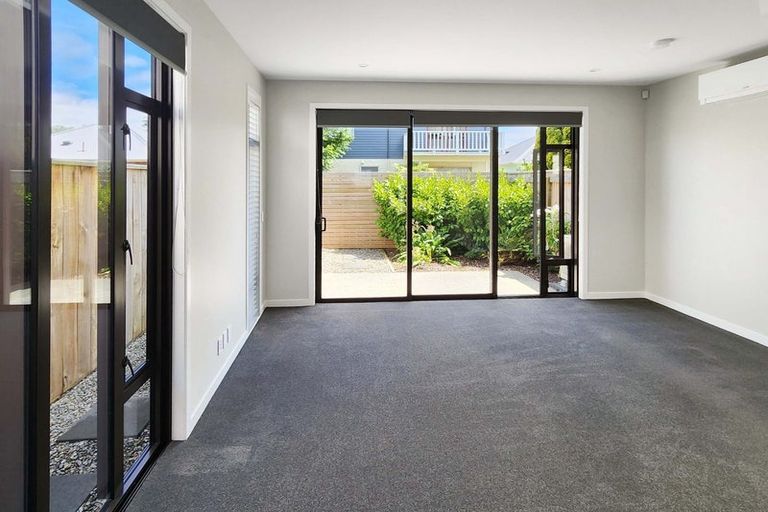 Photo of property in 33 Ron Deal Way, Epuni, Lower Hutt, 5011