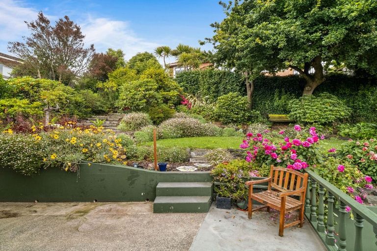 Photo of property in 62 Easther Crescent, Kew, Dunedin, 9012
