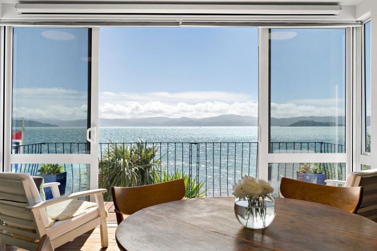 Photo of property in 709 Marine Drive, Eastbourne, Lower Hutt, 5013