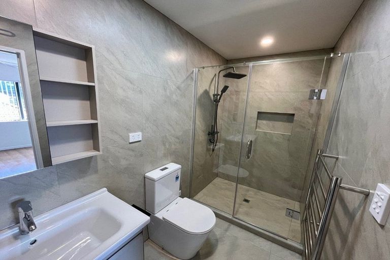 Photo of property in 41a Kelwyn Road, Kelston, Auckland, 0602