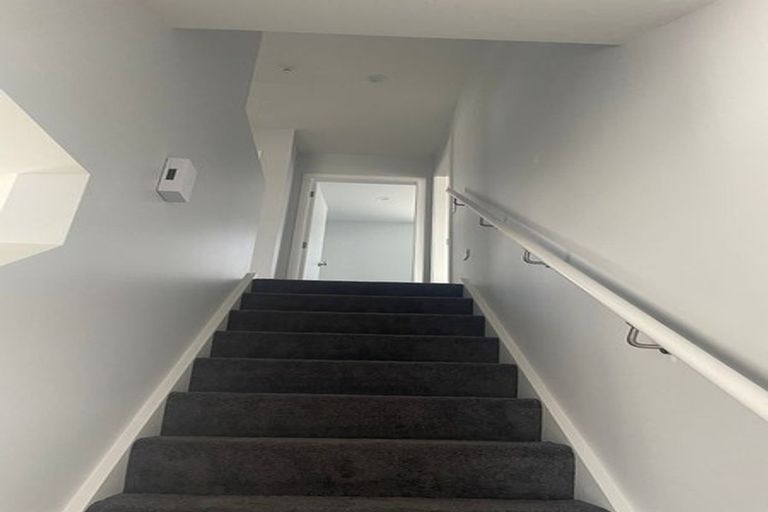 Photo of property in 128a Randwick Road, Moera, Lower Hutt, 5010