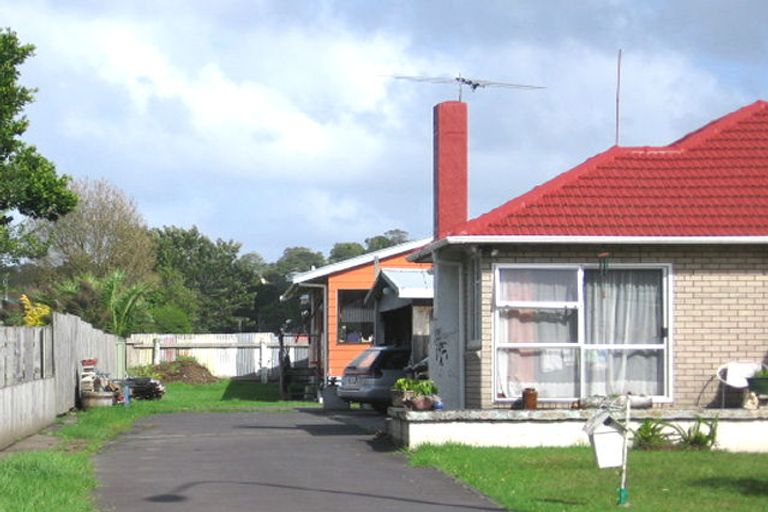 Photo of property in 494 Swanson Road, Ranui, Auckland, 0612