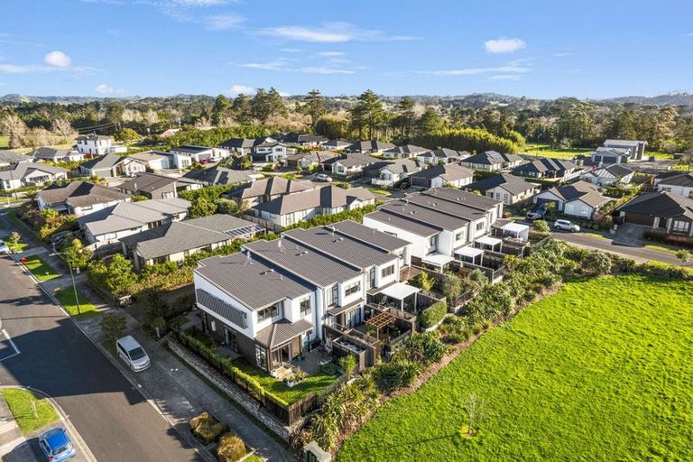 Photo of property in 13b Nellie Drive, Kumeu, 0810