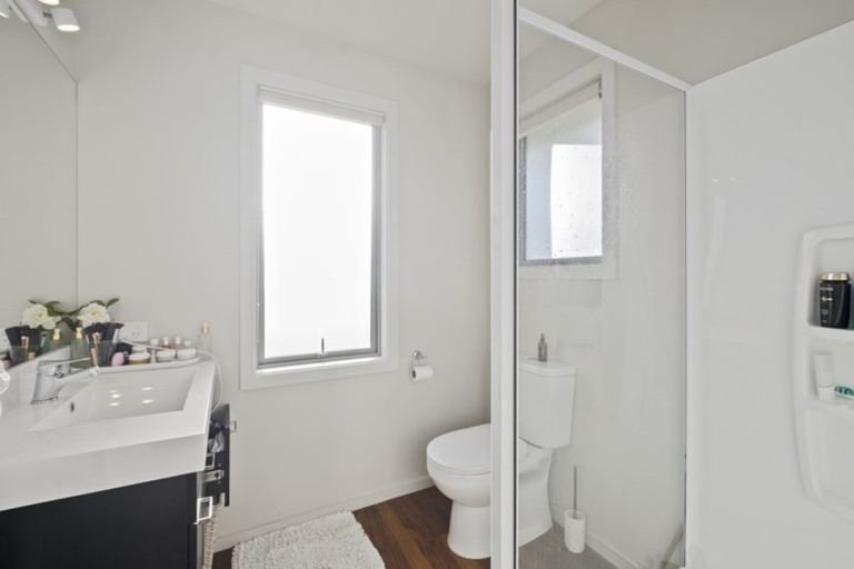 Photo of property in 103 Infinity Drive, Wanaka, 9305