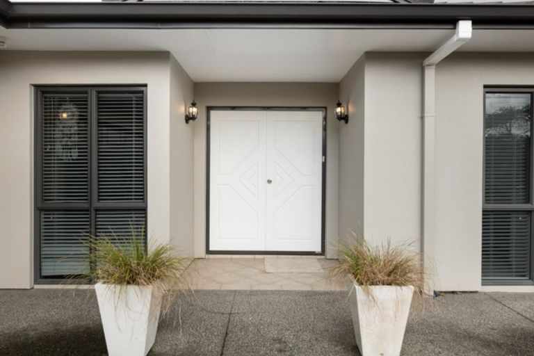 Photo of property in 11 Kinloch Drive, Bethlehem, Tauranga, 3110