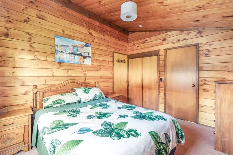 Photo of property in 8g Nevada Drive, Merrilands, New Plymouth, 4312