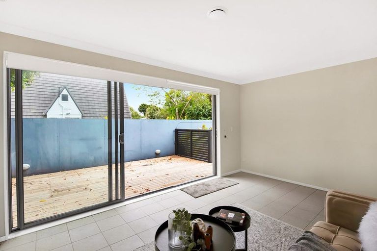 Photo of property in 185 Te Moana Road, Waikanae, 5036