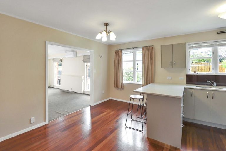 Photo of property in 3 Parnell Street, Fairfield, Lower Hutt, 5011