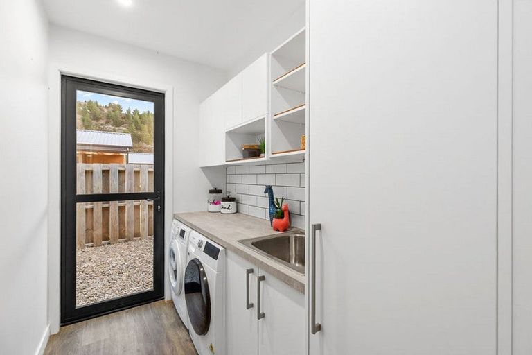 Photo of property in Luggate Park, 36 Cooper Crescent, Luggate, Cromwell, 9383
