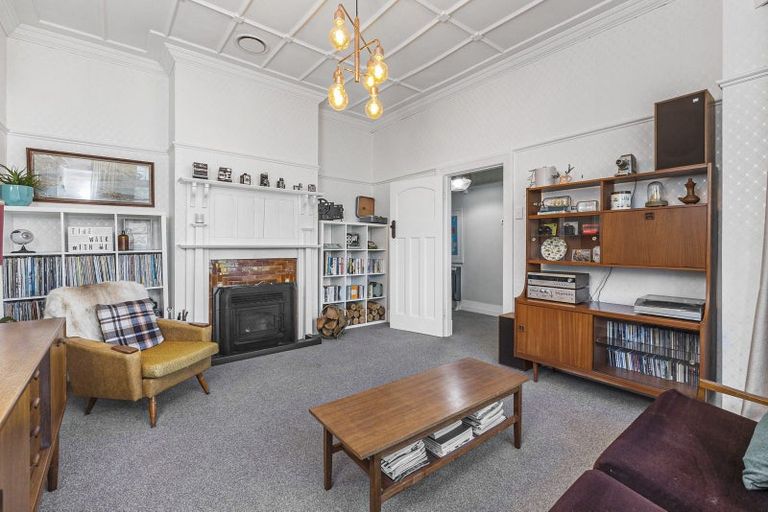 Photo of property in 331 Ravensbourne Road, Maia, Dunedin, 9022