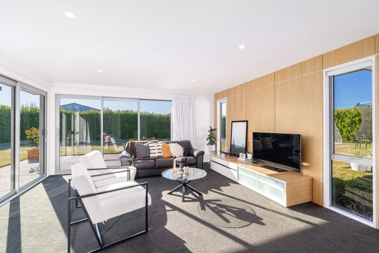 Photo of property in 26 Elizabeth Allen Drive, West Melton, 7618