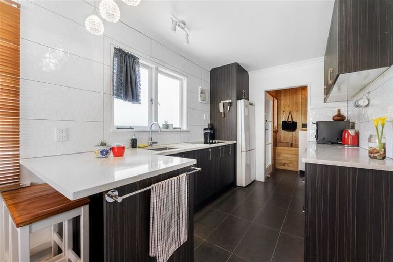 Photo of property in 10 Te Kanawa Crescent, Henderson, Auckland, 0610