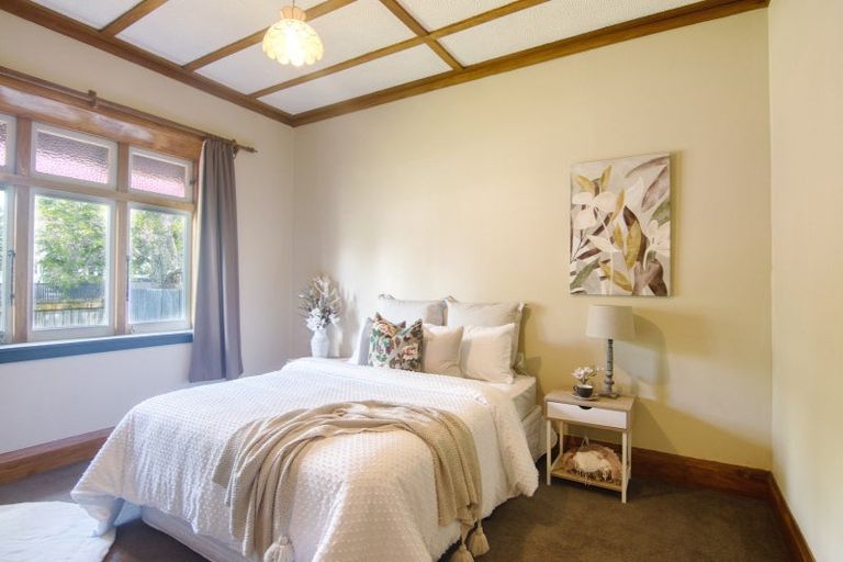 Photo of property in 9 Burns Avenue, Takaro, Palmerston North, 4412