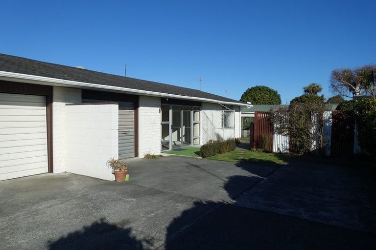 Photo of property in 2/49 Worthy Street, Ilam, Christchurch, 8041