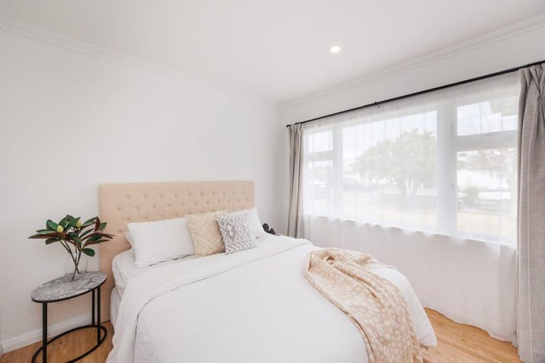 Photo of property in 9 Milton Street, Roslyn, Palmerston North, 4414