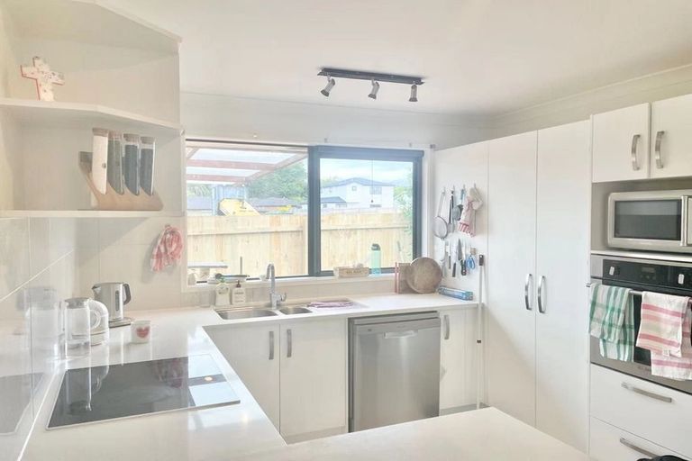 Photo of property in 27 Tilberg Street, Favona, Auckland, 2024